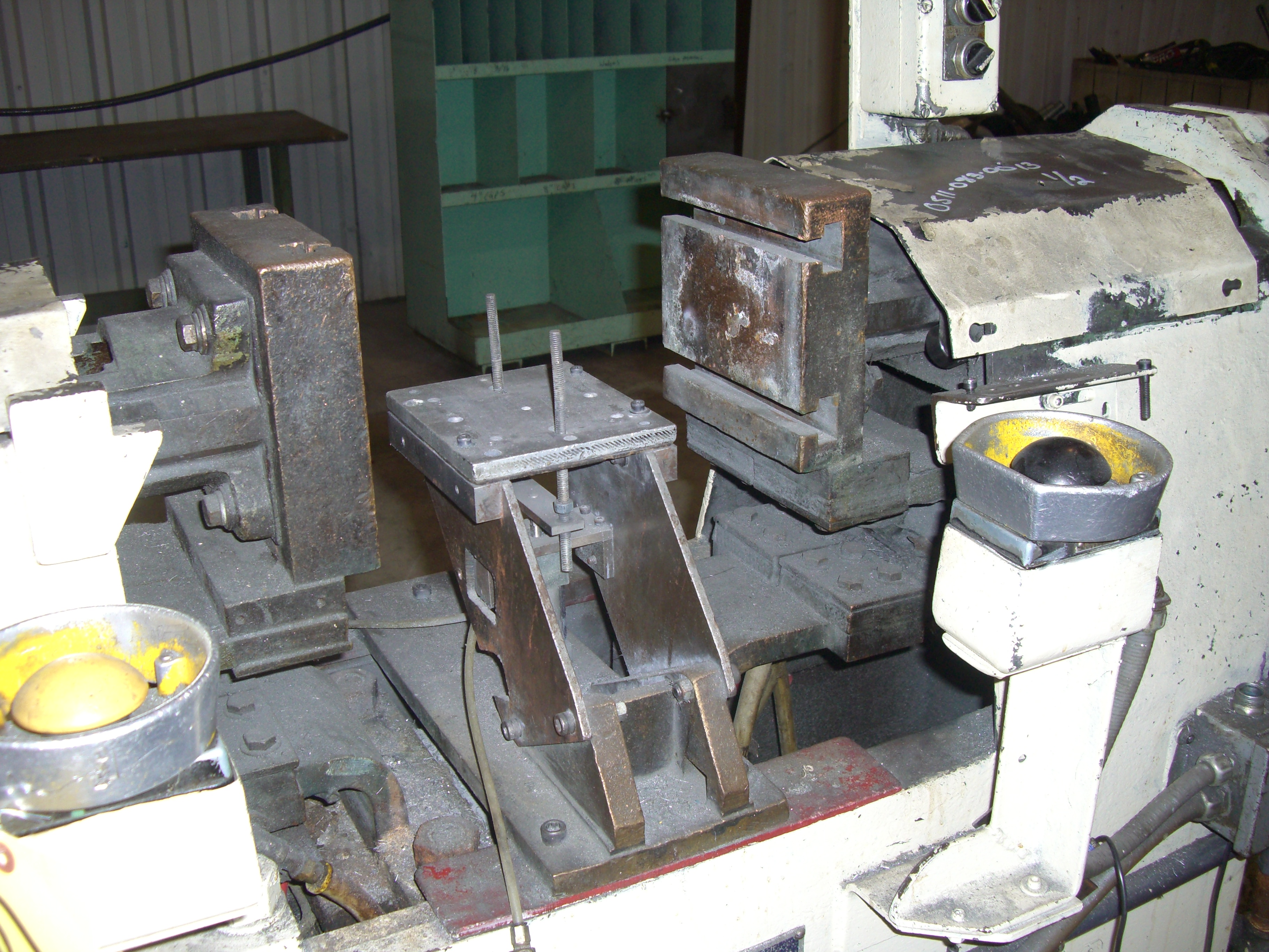projection welding machine